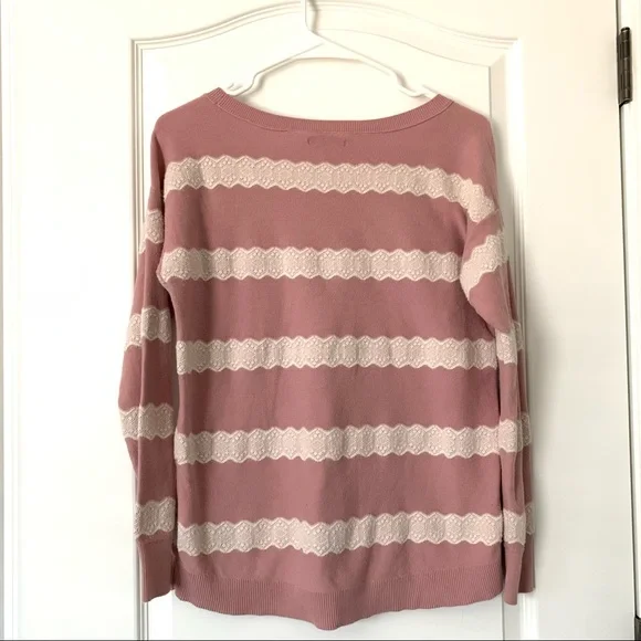 American Eagle Pink and Cream Striped Sweater 🤍💘 - Picture 4 of 7
